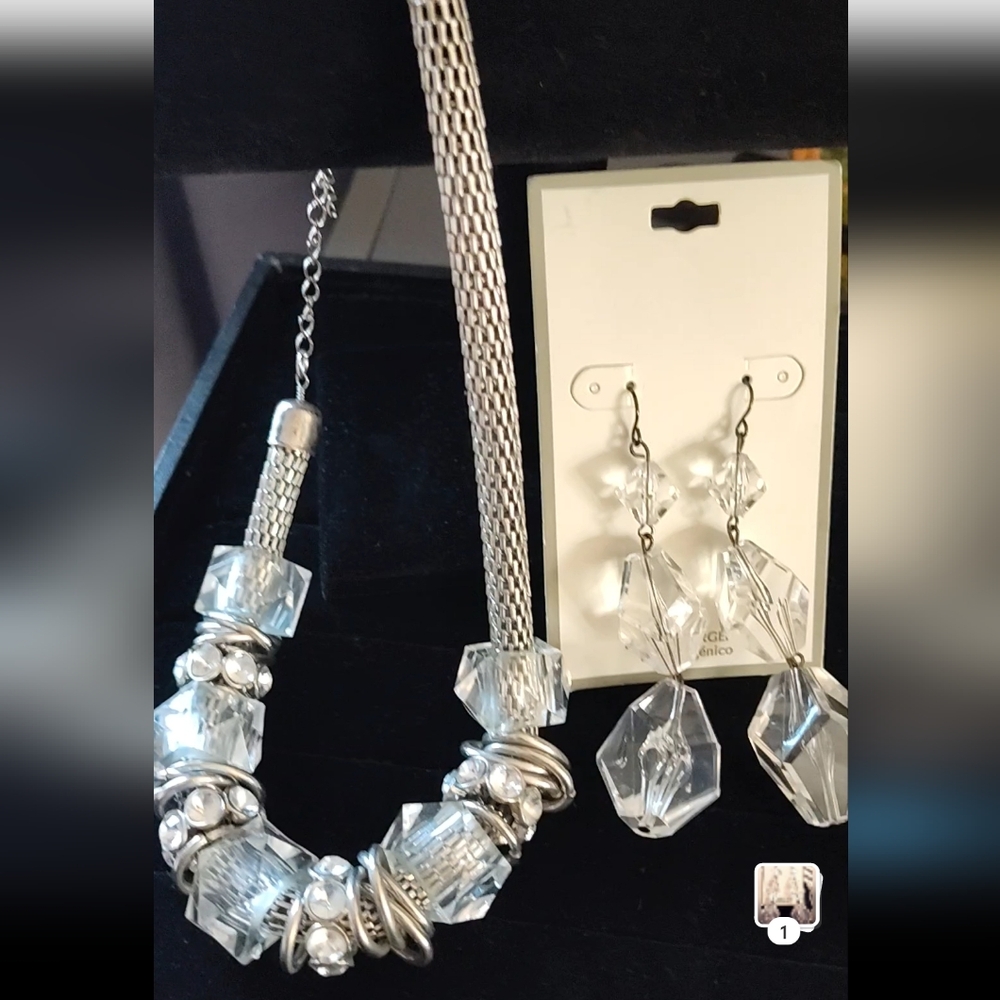 🆕Elegant Silver, Bling &Clear Jewelry Set